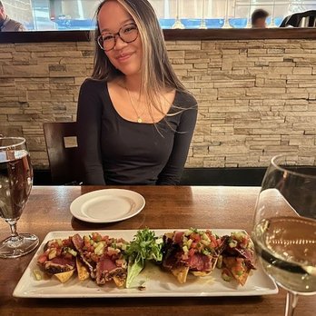 Winewood - Tuna Appetizer - this has some heat! - New American Near Me - Grapevine, Texas