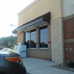 Dollar General - Side parking lot