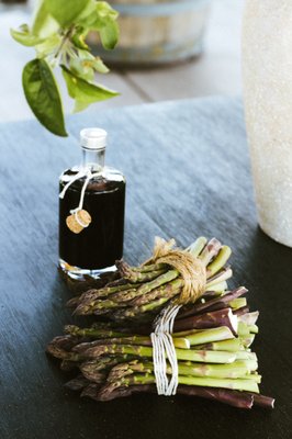 Cowhorn Vineyard & Garden by null