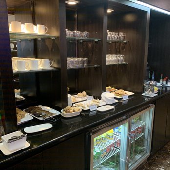 Delta Sky Club - Airport Lounges Near Me - Santiago, RM