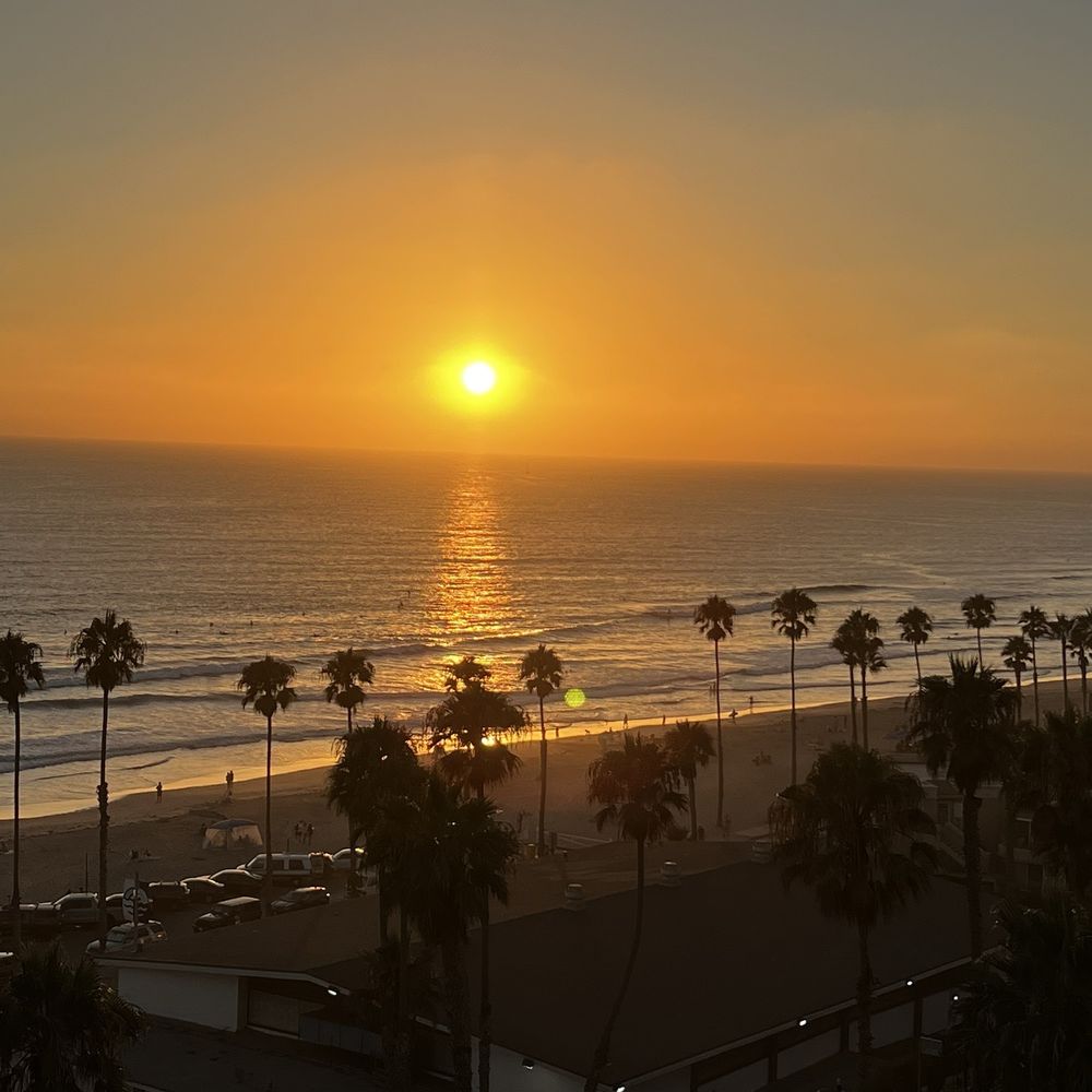 The Rooftop Bar - Perfect date spot to watch the sunset - Beer Bar Near Me - Oceanside, California The Rooftop Bar - Perfect date spot to watch the sunset - Beer Bar Near Me - Oceanside, California
