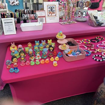 UnCommons - Ducks and handmade items for sale. All proceeds go to funding the artists cheerleading programs. - Shopping Centers Near Me - Las Vegas, Nevada UnCommons - Ducks and handmade items for sale. All proceeds go to funding the artists cheerleading programs. - Shopping Centers Near Me - Las Vegas, Nevada