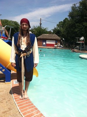 The Texas Pool by null