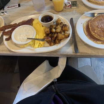 Breakfastime - BIG K'S COMBO: Huge portion & everything is delish! I ordered a side biscuit to go w/ the sausage gravy. Yummy! - Breakfast & Brunch Near Me - Winston-Salem, North Carolina