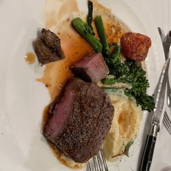Cosmos Club - My delicious meal: steak, mashed potatoes, and asparagus