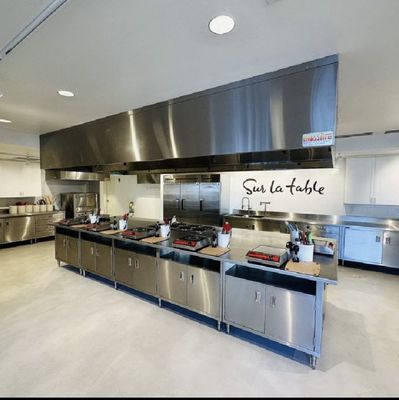 Sur La Table by null