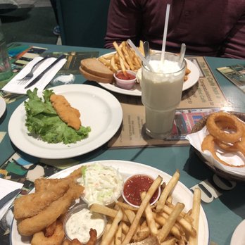 Mint Cafe - Chicken tender, onion rings, amaretto liquored milkshake, shrimp & fish house special - Diners Near Me - Wausau, Wisconsin