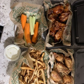Wingstop - Wings, fries & veggie sticks - Chicken Wings Near Me - Sparks, Nevada