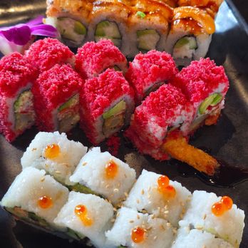 Blue Sushi Sake Grill - Thriller, Red crunch, Lion king - Sushi Bars Near Me - Indianapolis, Indiana Blue Sushi Sake Grill - Thriller, Red crunch, Lion king - Sushi Bars Near Me - Indianapolis, Indiana