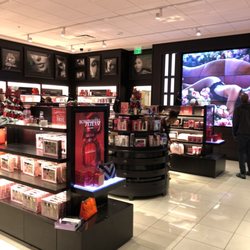 Victoria's Secret & PINK - Aah-the sweet smell of the perfect perfume or body set for the holiday & on sale too!