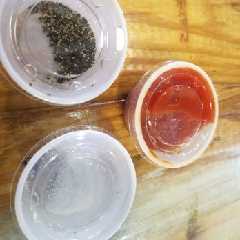Willie's Grill & Icehouse - New way to serve salt, pepper & ketchup - American Near Me - Spring, Texas