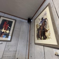 Outer Edge Pizzeria - Fun artwork inside