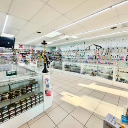 X Smoke Shop