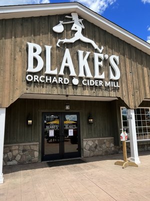 Blake's Tasting Room by null