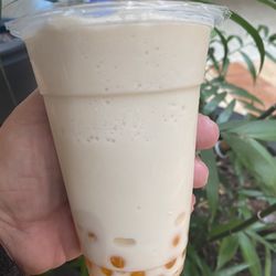 Pearl Milk Tea Club - Coconut with mango boba