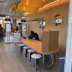 McDonald's - General area inside