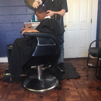 Redds Barber Shop - Barbers Near Me - Pittsburg, California Redds Barber Shop - Barbers Near Me - Pittsburg, California