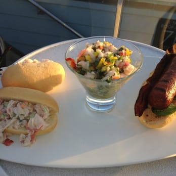 High Rooftop Lounge - Lobster roll, ceviche, hot dog - Lounges Near Me - Venice, California High Rooftop Lounge - Lobster roll, ceviche, hot dog - Lounges Near Me - Venice, California