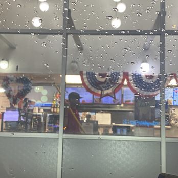 Janson's Drive-in - Mopping again on a rainy night!! - Fast Food Near Me - Chicago, Illinois