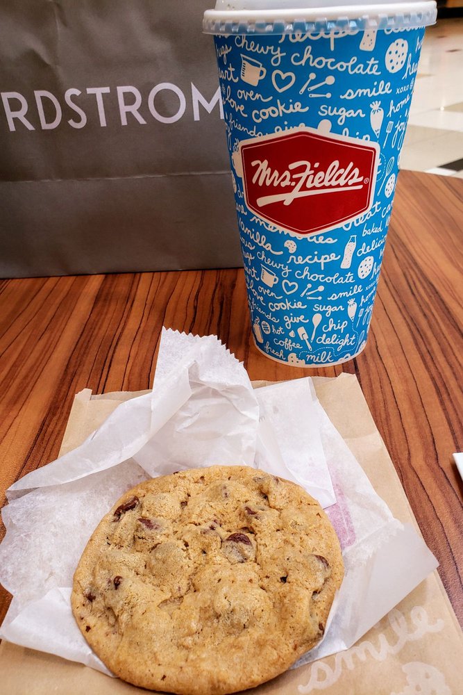 MRS. FIELDS TWELVE OAKS MALL Updated October 2024 27500 Novi Rd