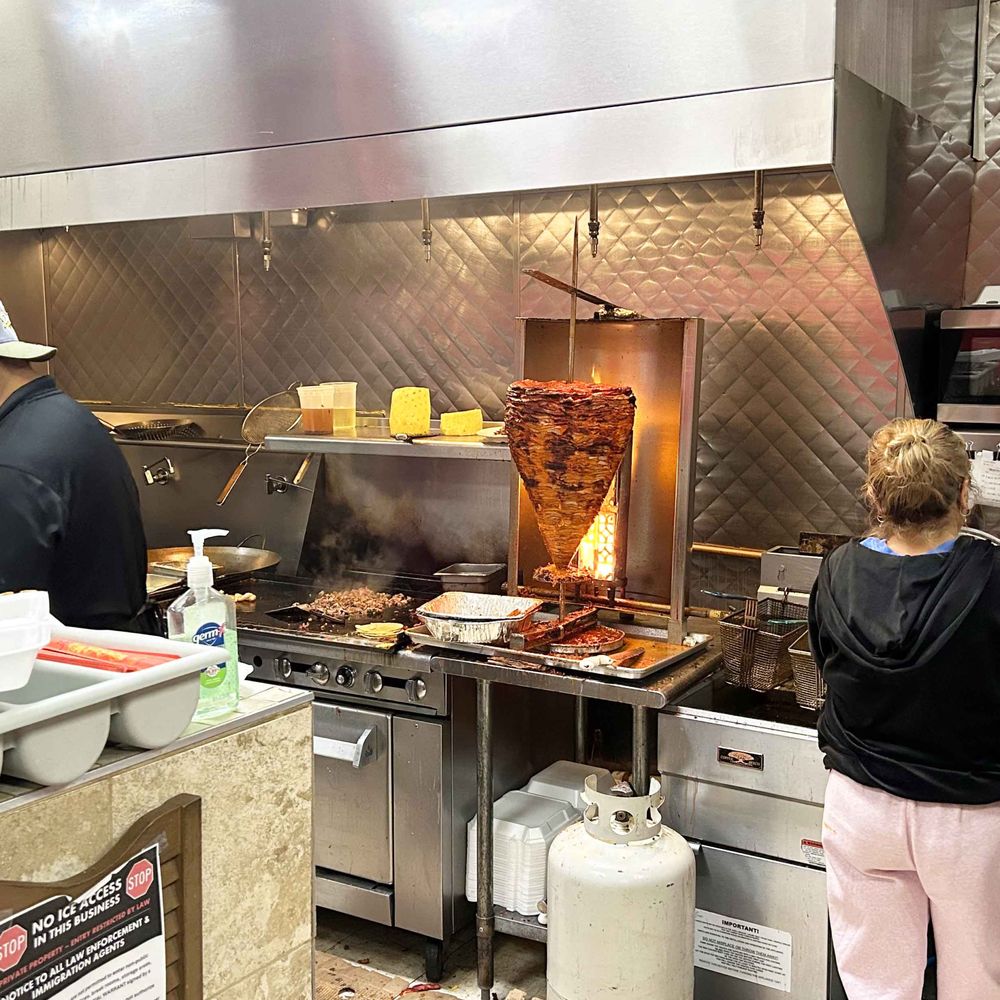 Asian Cuisine Express - Busy Kitchen - Chinese Near Me - Chicago, Illinois Asian Cuisine Express - Busy Kitchen - Chinese Near Me - Chicago, Illinois
