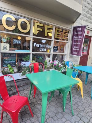 Perfect Day Cafe by null