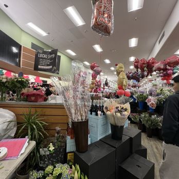 Safeway - 2/14/25 Happy Valentine's Day! - Grocery Near Me - San Leandro, California Safeway - 2/14/25 Happy Valentine's Day! - Grocery Near Me - San Leandro, California
