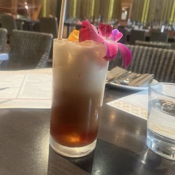 E&O Kitchen and Bar - Black and orange Thai iced tea - Asian Fusion Near Me - San Francisco, California