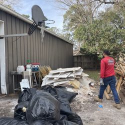 Speedy Recycle Junk Removal - Post construction cleanup 
Speedy junk removal Houston Texas