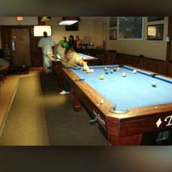 Deb’s Bar - Pool
