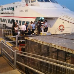 İDO Yenikapı Feribot İskelesi - Afedersiniz ama koyun gibi bindirildigimiz feribot
