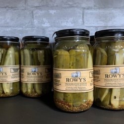 Rowy's - Pickled cucumbers to eat