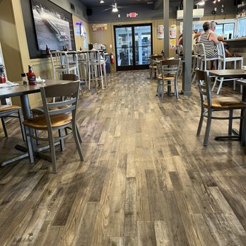 Southern Tide Bar & Grille - Restaurant area - Sports Bars Near Me - Myrtle Beach, South Carolina Southern Tide Bar & Grille - Restaurant area - Sports Bars Near Me - Myrtle Beach, South Carolina