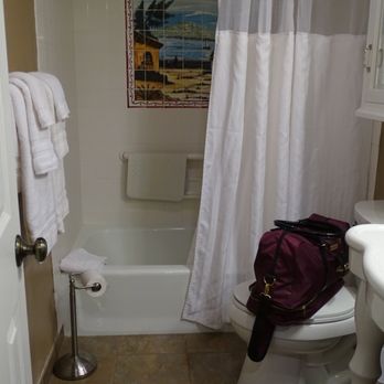 Stage Stop Inn - Bathroom - Hotels Near Me - Patagonia, Arizona Stage Stop Inn - Bathroom - Hotels Near Me - Patagonia, Arizona