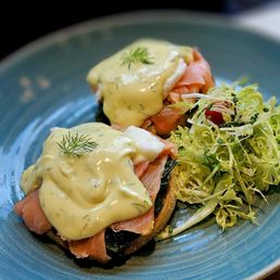 Smoked Salmon Benedict