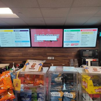 Retro Fitness - Smoothie bar area - Gyms Near Me - Glendale, New York Retro Fitness - Smoothie bar area - Gyms Near Me - Glendale, New York