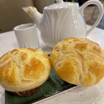 Yum Cha - Baked Lava Custard Bun - Dim Sum Near Me - Las Vegas, Nevada Yum Cha - Baked Lava Custard Bun - Dim Sum Near Me - Las Vegas, Nevada