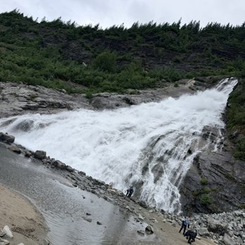 Nugget Falls - Hiking Near Me