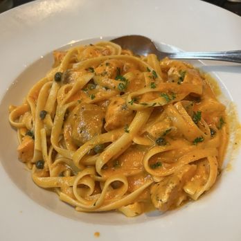 Il Saggio Italian Restaurant - Fett Vodka con Salmon - Italian Near Me - Commerce, California Il Saggio Italian Restaurant - Fett Vodka con Salmon - Italian Near Me - Commerce, California