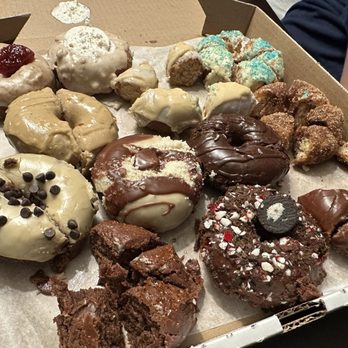 Frickin' Delights Donuts - A fresh dozen donuts that were too tempting to try before I remembered to snap a photo! ;) - Cafes Near Me - Victoria, British Columbia Frickin' Delights Donuts - A fresh dozen donuts that were too tempting to try before I remembered to snap a photo! ;) - Cafes Near Me - Victoria, British Columbia