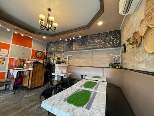 Thai Diva Cuisine by null