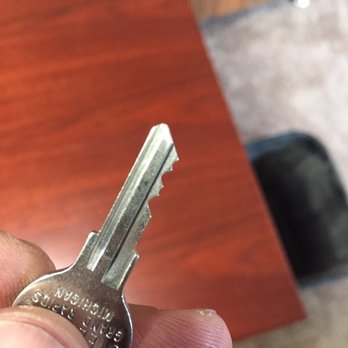 Express Locksmith Toledo - Garage doors locks keys made. - Keys & Locksmiths Near Me - Toledo, Ohio