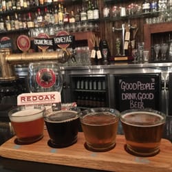 Redoak Boutique Beer Cafe - Fantastic beer samplers.