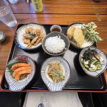 Oiza - Kaiseki Set (with chicken) - Sushi Bars Near Me - Fresno, California