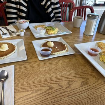 Nayhely's Place - This is all one meal, a Spanish omelette that they split in the kitchen for us and even split our pancakes into separate plates. - Cafes Near Me - Vancouver, Washington Nayhely's Place - This is all one meal, a Spanish omelette that they split in the kitchen for us and even split our pancakes into separate plates. - Cafes Near Me - Vancouver, Washington