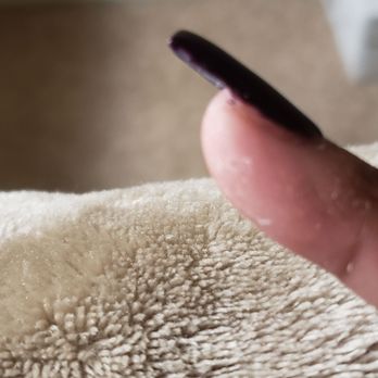 Lee Spa Nails - The side of my nail was not polished fully,again with the peeled skin - Nail Salons Near Me - Sacramento, California