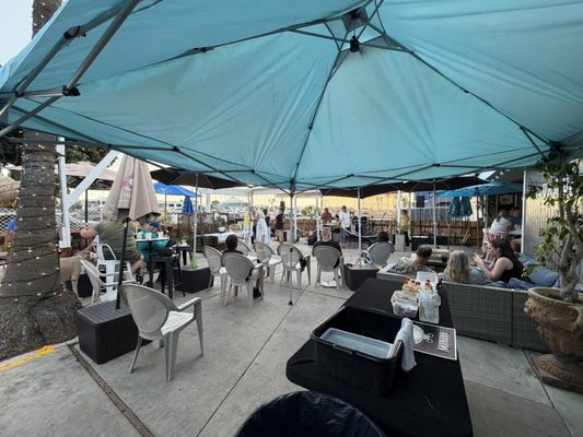 Aquarius Bar & Grille by null