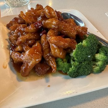 Xiaolongbao House - General Tso chicken - Chinese Near Me - Shoreline, Washington Xiaolongbao House - General Tso chicken - Chinese Near Me - Shoreline, Washington