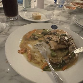 Simply Capri - Grilled chicken with mushrooms and vegetables. - Italian Near Me - Winter Garden, Florida