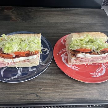Beach Hut Deli - An XL costs $18 but can feed 3 normal adults - Delis Near Me - Oceanside, California Beach Hut Deli - An XL costs $18 but can feed 3 normal adults - Delis Near Me - Oceanside, California